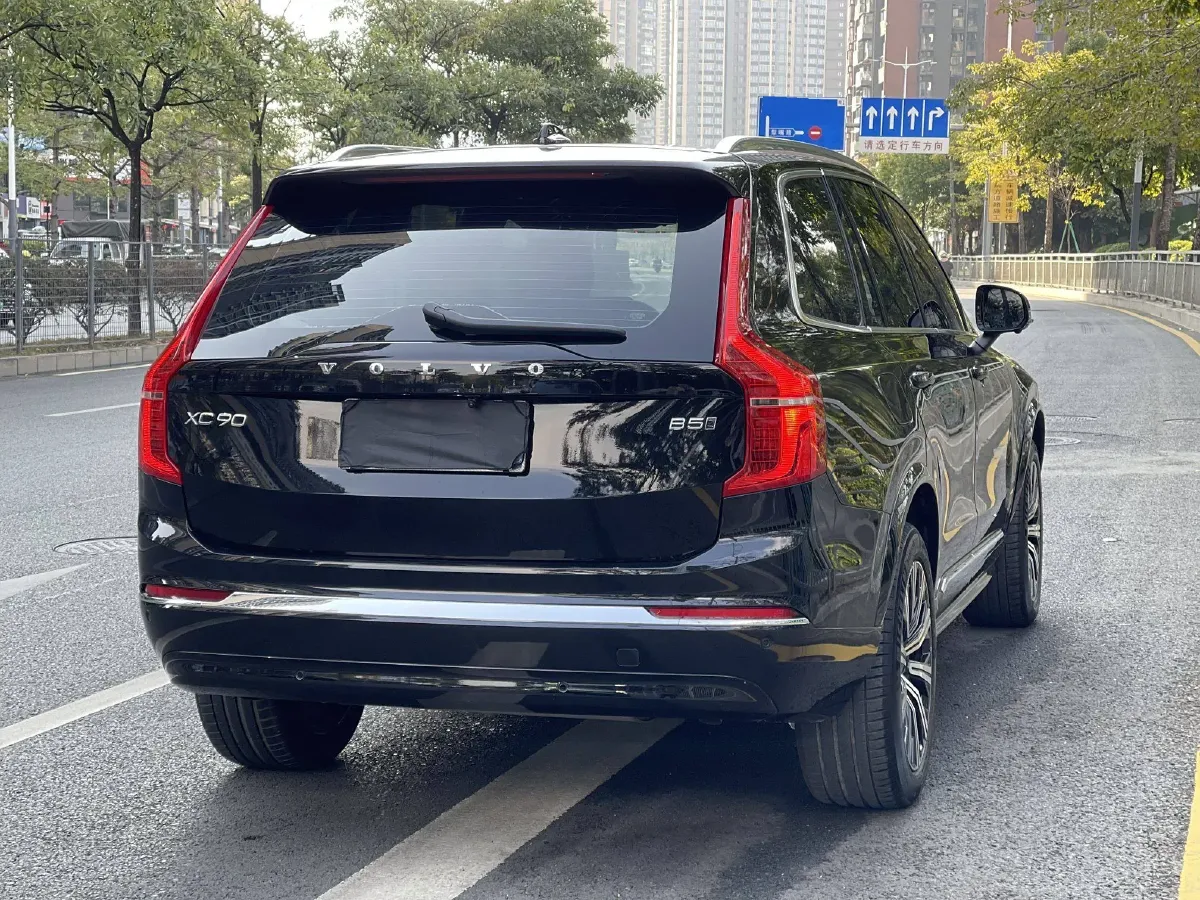 2024 Volvo XC90 2.0T 250HP L4 8AT,autocango,china used car exporter,china ev exporter,chinese used car exporter,chinese used ev exporter