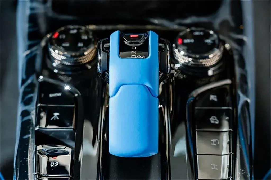 2023 Cyberspace 300 2.0T 227HP L4 8AT,autocango,china used car exporter,china ev exporter,chinese used car exporter,chinese used ev exporter