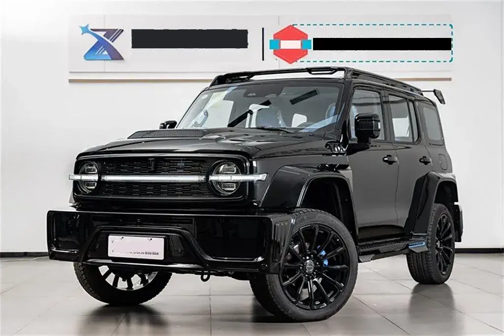 2023 Cyberspace 300 2.0T 227HP L4 8AT