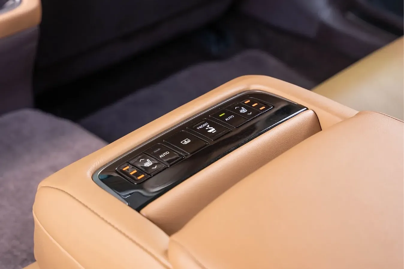 2018 Lexus LS 3.5L 316HP V6 10AT,autocango,china used car exporter,china ev exporter,chinese used car exporter,chinese used ev exporter