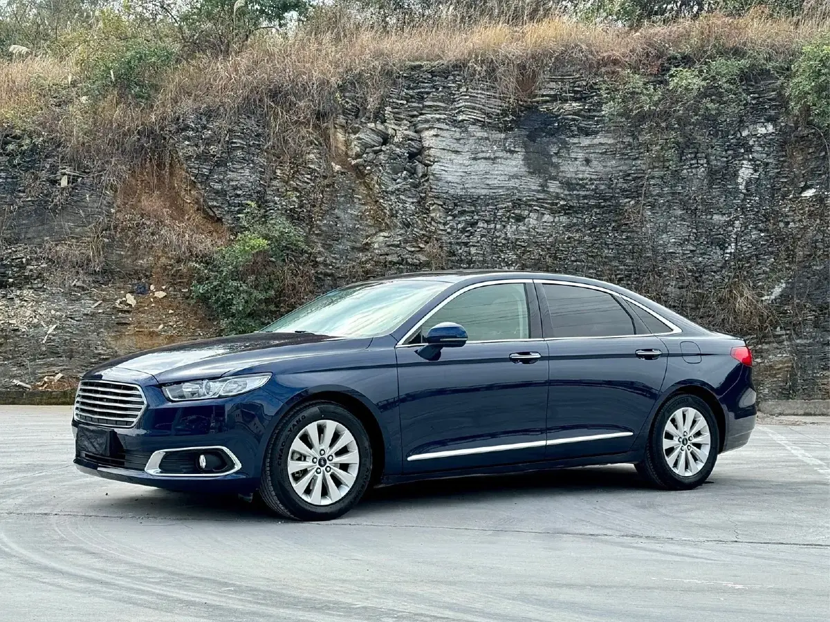 2016 Ford Taurus 1.5T 181HP L4 6AT