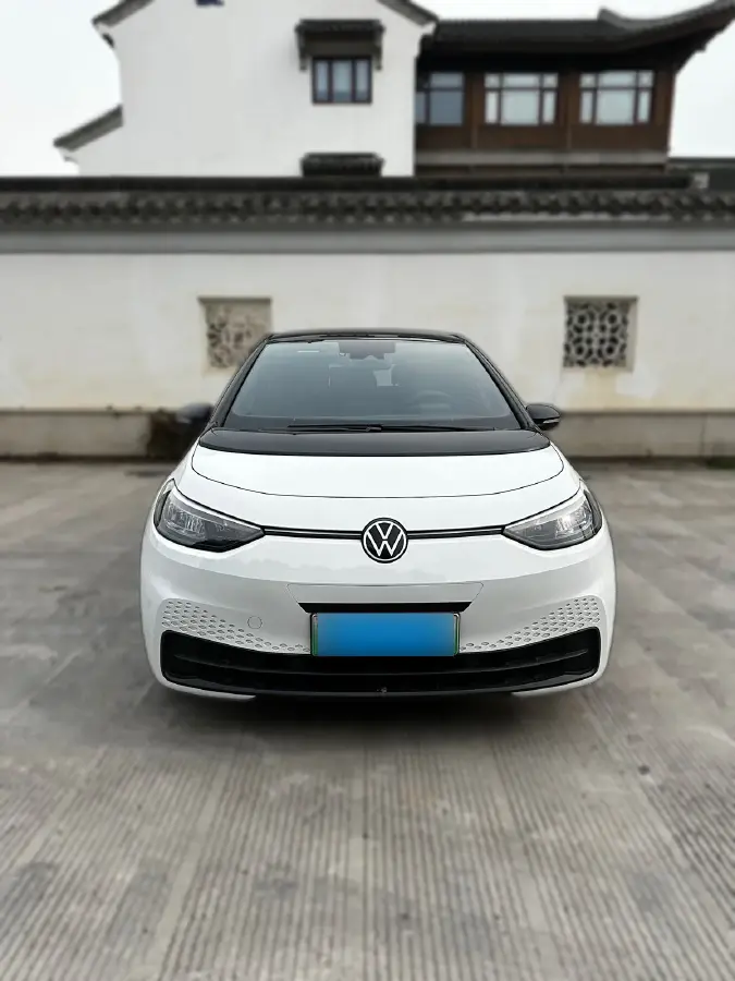 2025 Volkswagen ID.3 BEV 52.8KWH