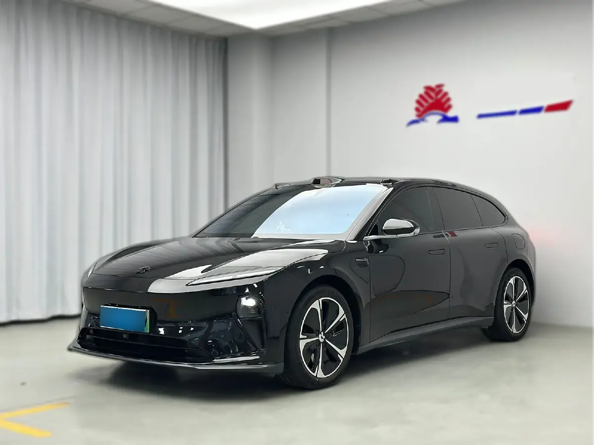 2023 NIO ET5T BEV 75KWH