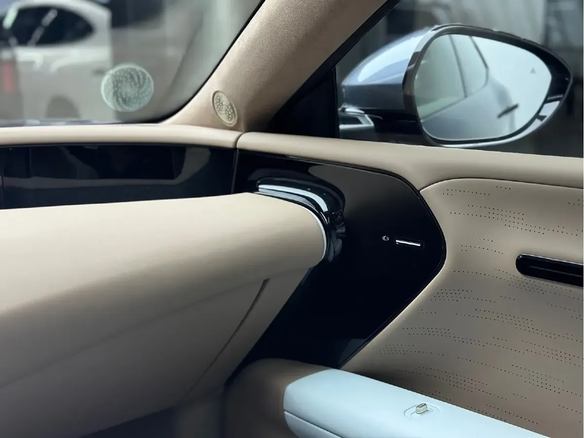 2024 Avatr 07 1.5T 156HP L4 REEV 39.05KWH,autocango,china used car exporter,china ev exporter,chinese used car exporter,chinese used ev exporter