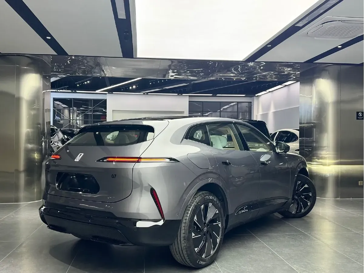 2024 Avatr 07 1.5T 156HP L4 REEV 39.05KWH,autocango,china used car exporter,china ev exporter,chinese used car exporter,chinese used ev exporter