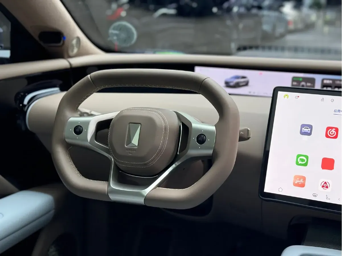 2024 Avatr 07 1.5T 156HP L4 REEV 39.05KWH,autocango,china used car exporter,china ev exporter,chinese used car exporter,chinese used ev exporter