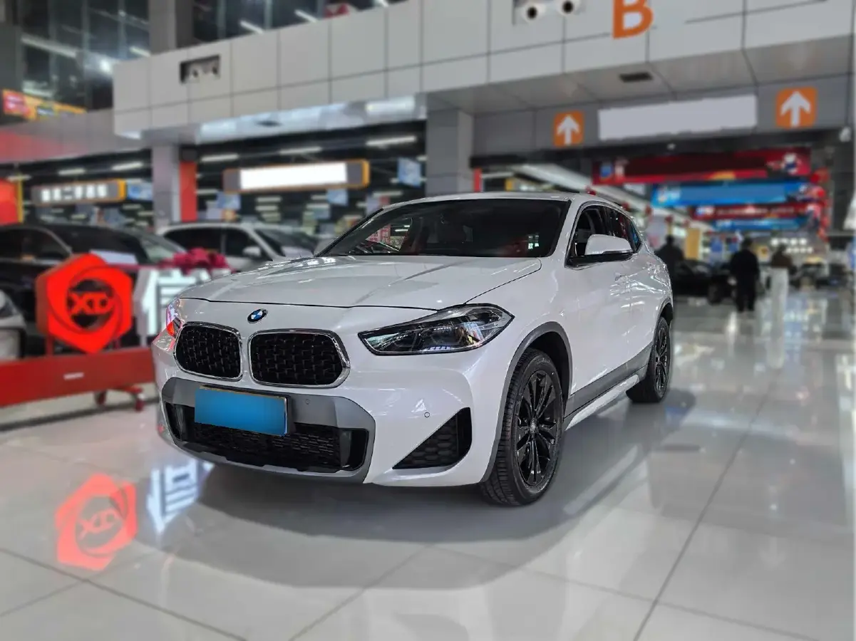 2023 BMW X2 2.0T 178HP L4 7DCT
