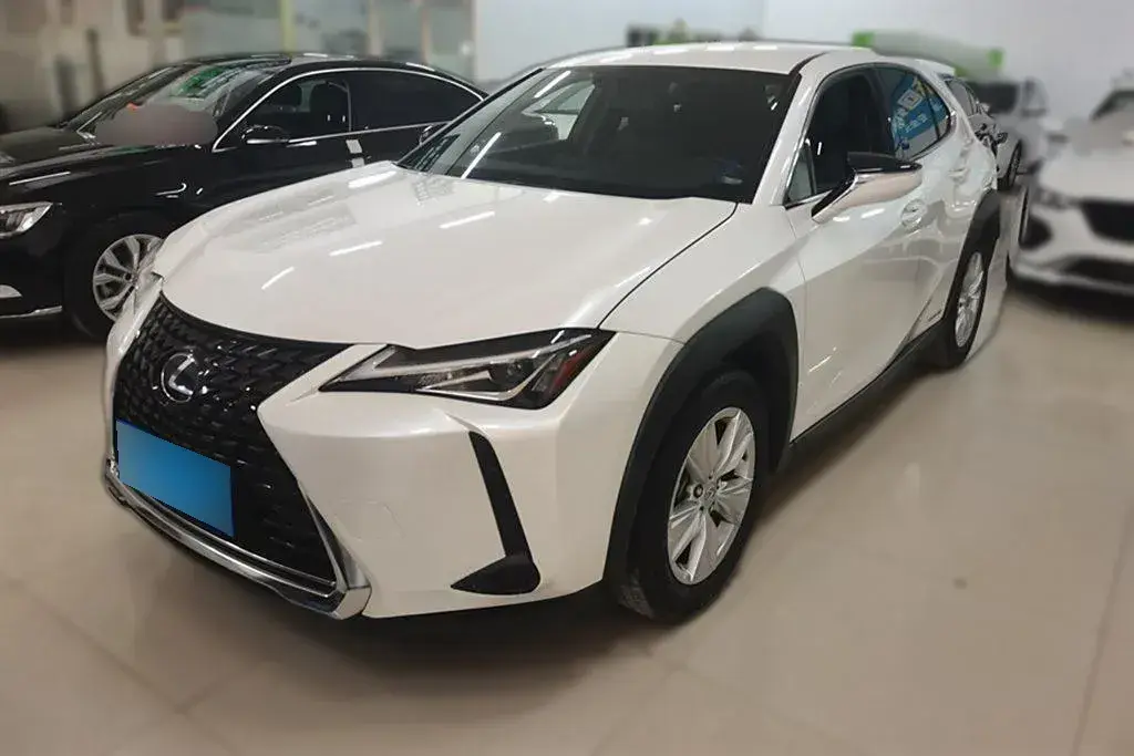 2019 Lexus UX 2.0L 146HP L4 E-CVT Hybrid