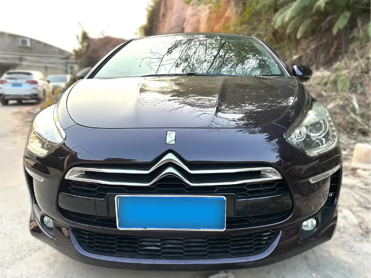 2014 DS 5 1.6T 163HP L4 6AT,autocango,china used car exporter,china ev exporter,chinese used car exporter,chinese used ev exporter