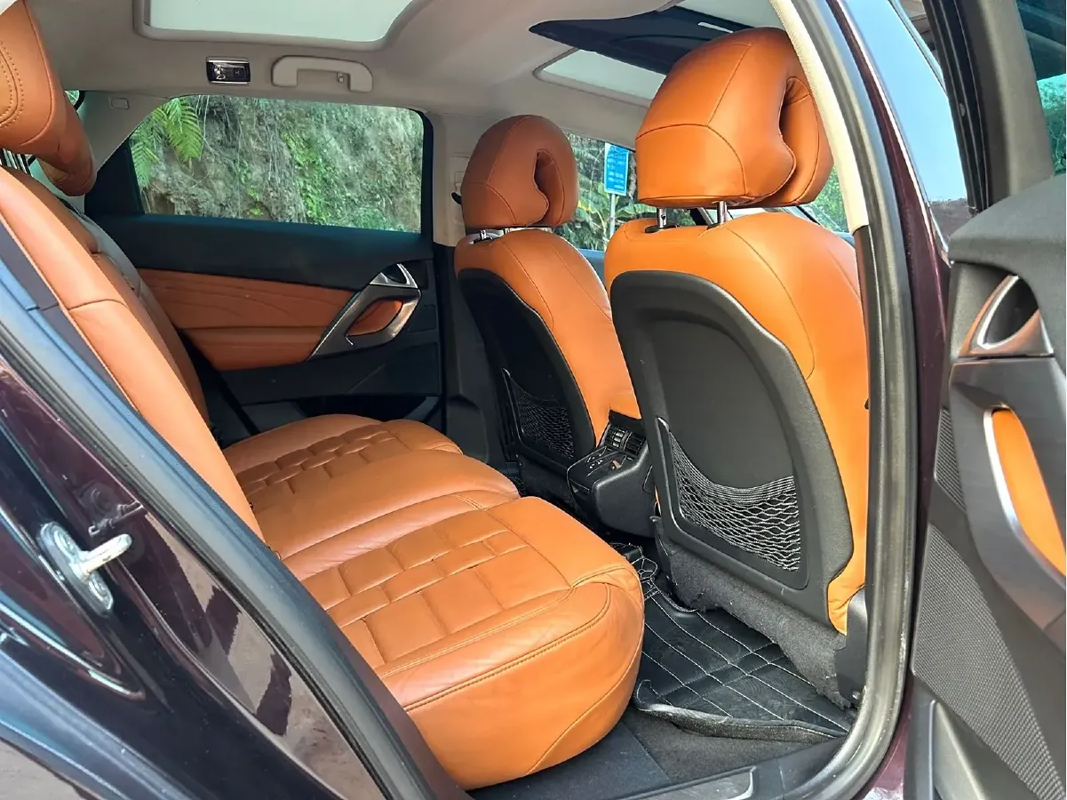 2014 DS 5 1.6T 163HP L4 6AT,autocango,china used car exporter,china ev exporter,chinese used car exporter,chinese used ev exporter