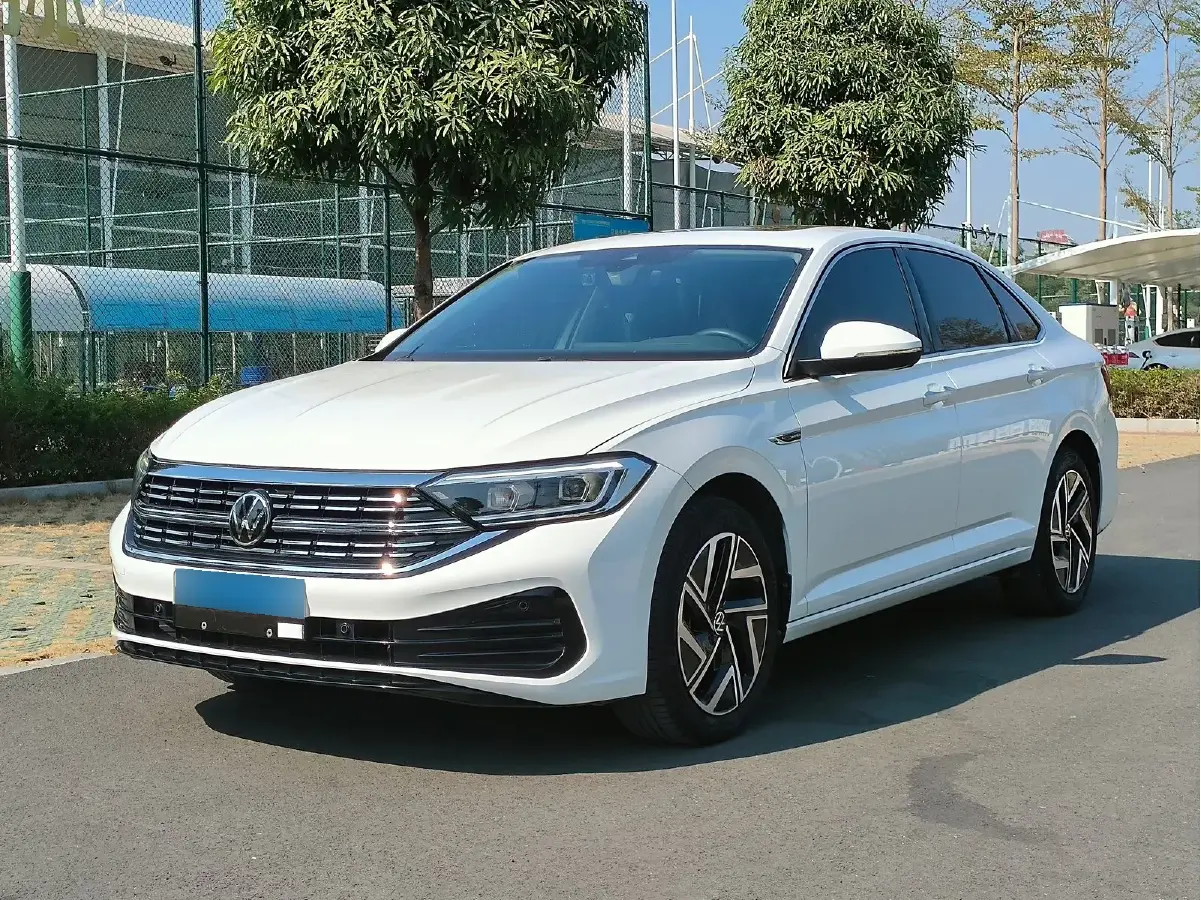 2023 Volkswagen Sagitar 1.4T 150HP L4 7DCT