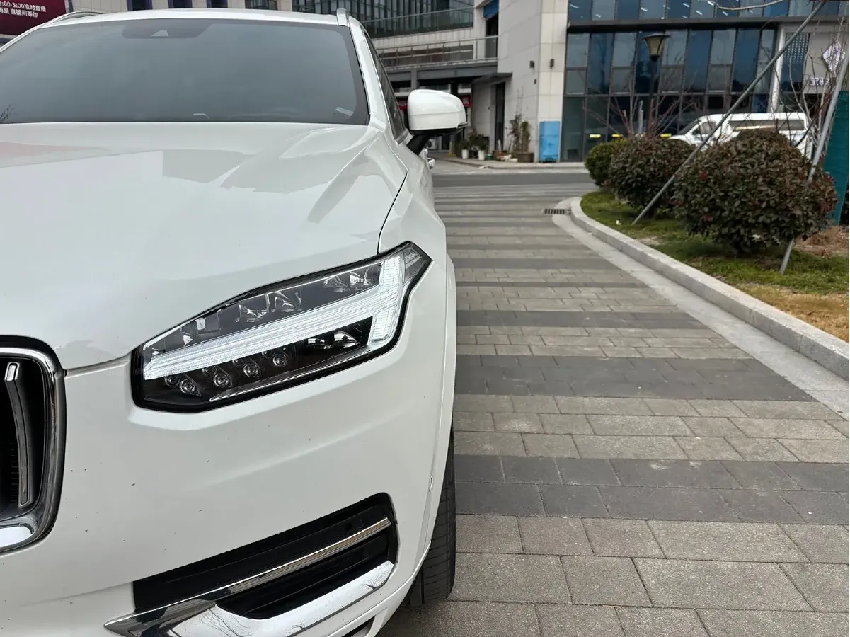 2022 Volvo XC90 PHEV 2.0T 310HP L4 8AT PHEV 18.8KWH,autocango,china used car exporter,china ev exporter,chinese used car exporter,chinese used ev exporter