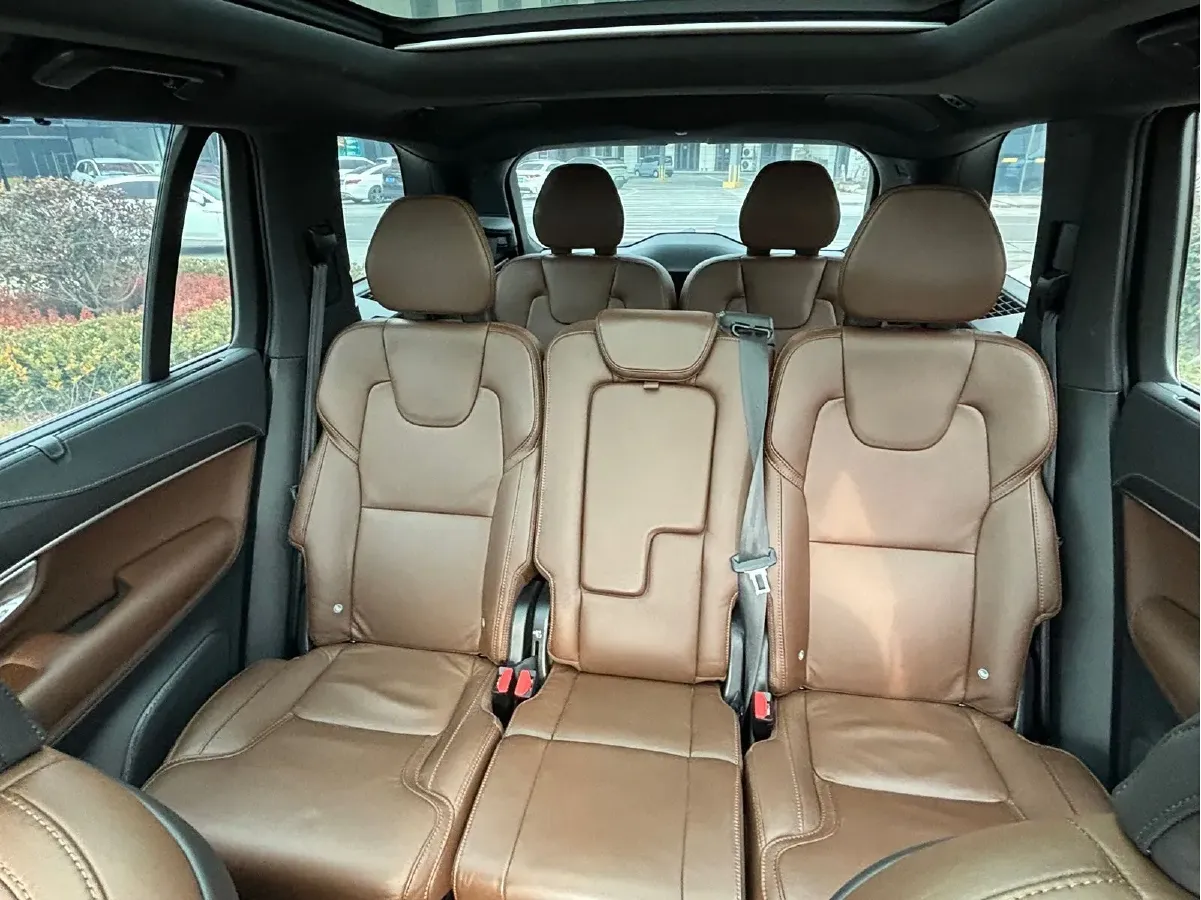 2022 Volvo XC90 PHEV 2.0T 310HP L4 8AT PHEV 18.8KWH,autocango,china used car exporter,china ev exporter,chinese used car exporter,chinese used ev exporter