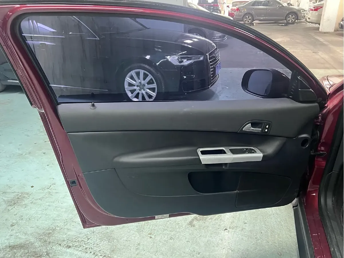 2013 Volvo C30 2.0L 145HP L4 6DCT,autocango,china used car exporter,china ev exporter,chinese used car exporter,chinese used ev exporter