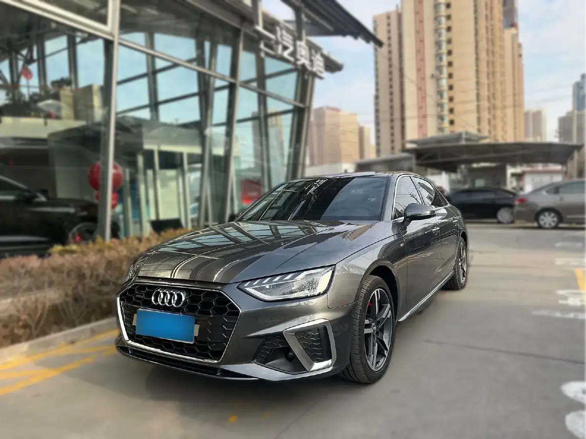 2020 Audi A4L 2.0T 190HP L4 7DCT