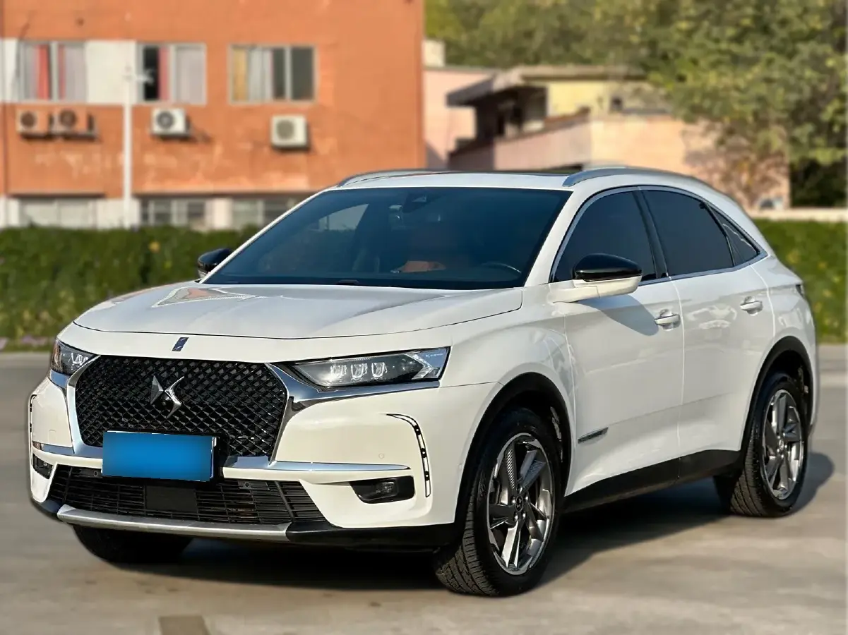 2018 DS 7 1.6T 220HP L4 8AT