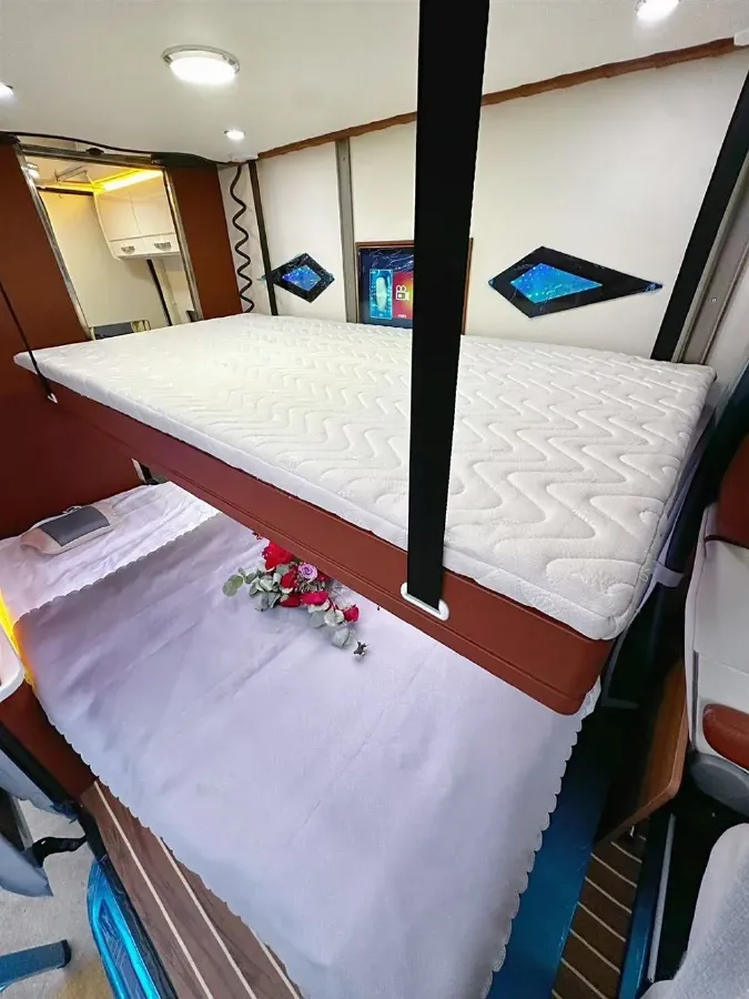 2024 Ford TransitT8 2.3T 174HP L4 8AT,autocango,china used car exporter,china ev exporter,chinese used car exporter,chinese used ev exporter