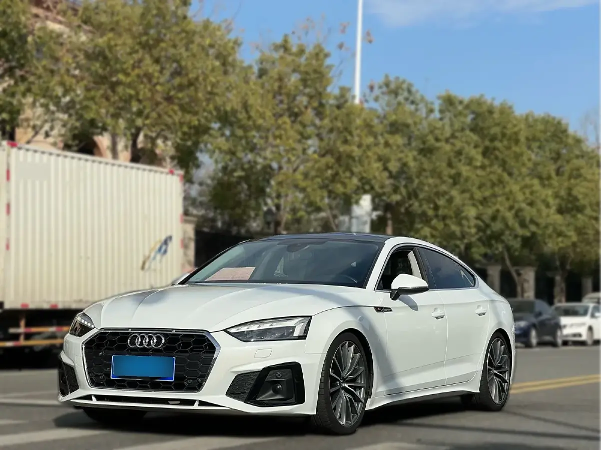 2022 Audi A5 2.0T 204HP L4 7DCT