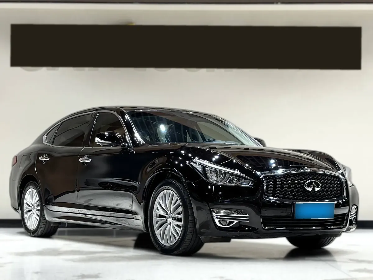 2017 Infiniti Q70 2.5L 222HP V6 7AT,autocango,china used car exporter,china ev exporter,chinese used car exporter,chinese used ev exporter