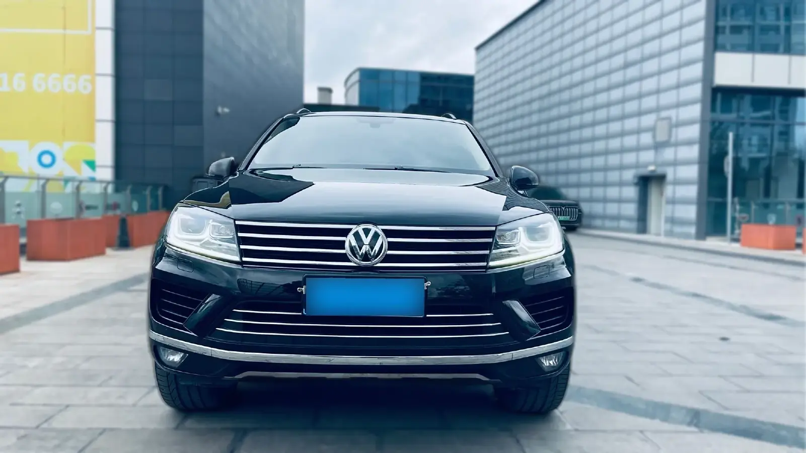 2017 Volkswagen Touareg 3.0T 320HP V6 8AT