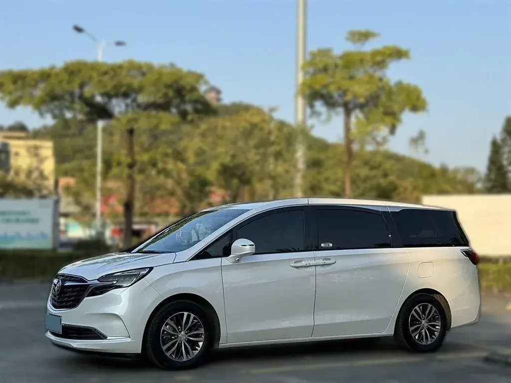 2022 Buick GL8 2.0T 237HP L4 9AT