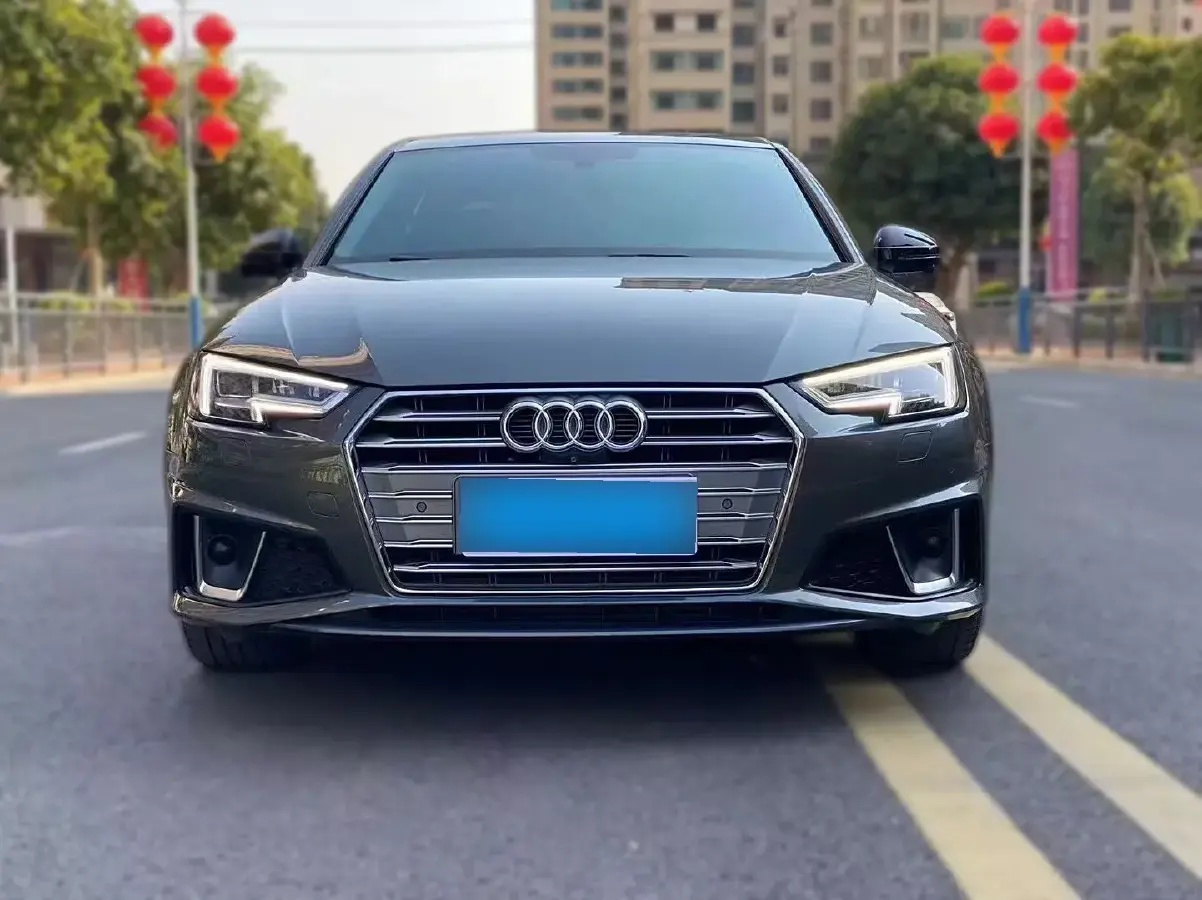2019 Audi A4L 2.0T 252HP L4 7DCT