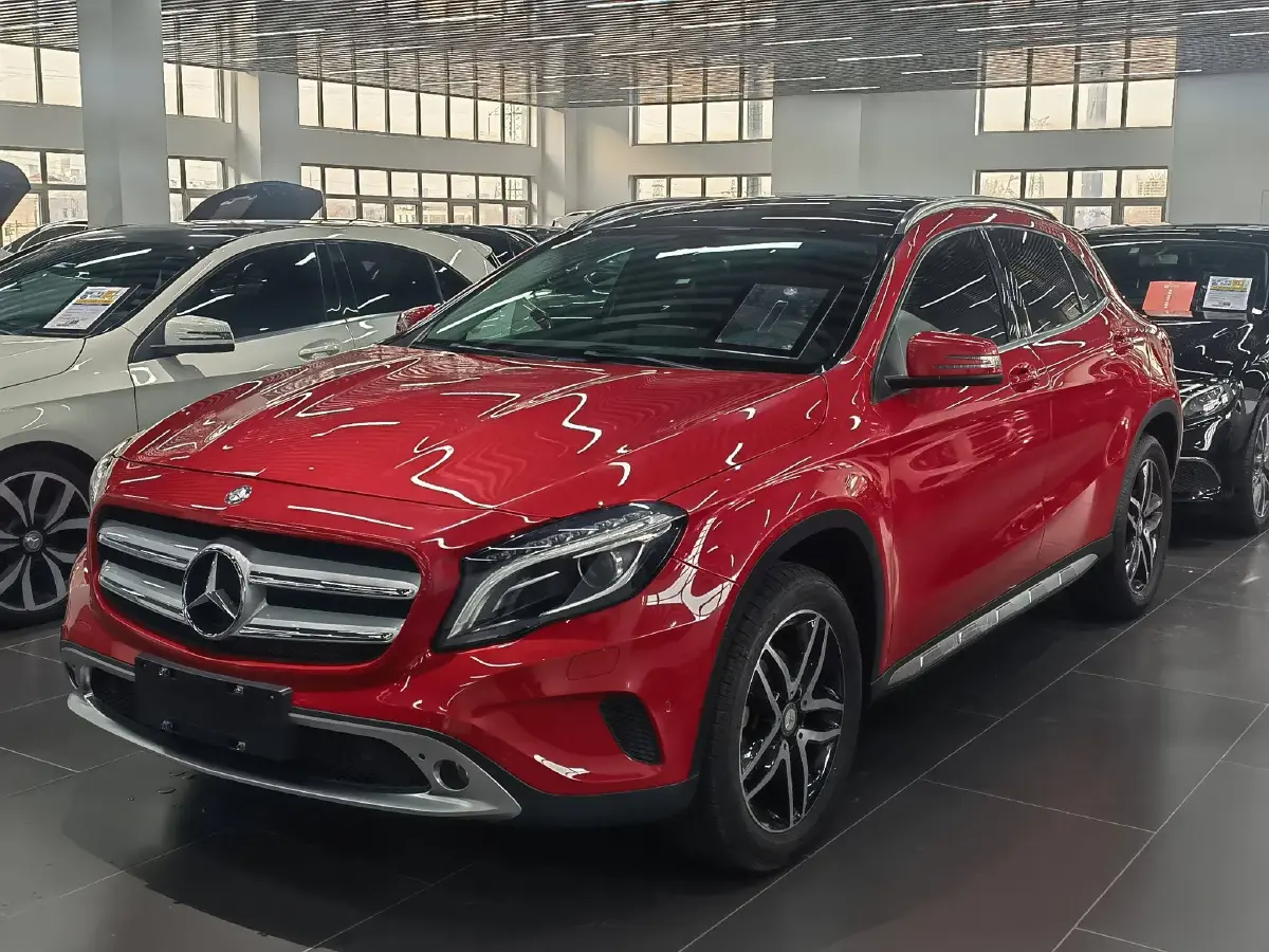 2017 Mercedes-Benz GLA Class 2.0T 184HP L4 7DCT
