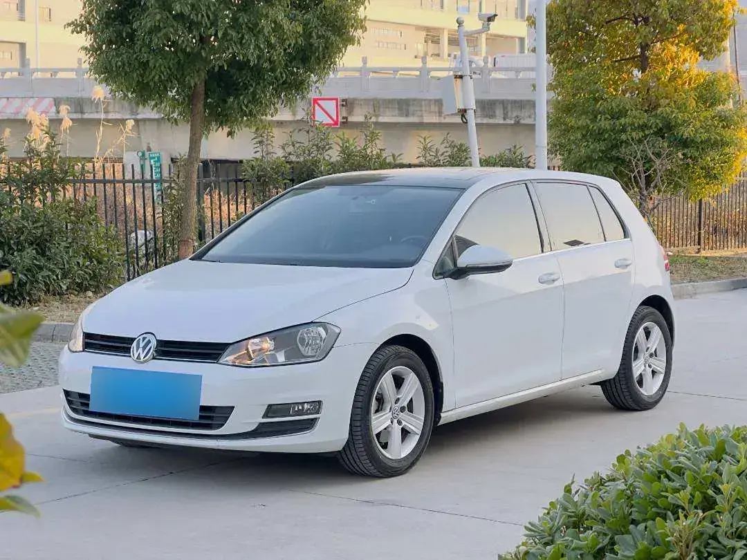 2016 Volkswagen Golf 1.6L 110HP L4 6AT