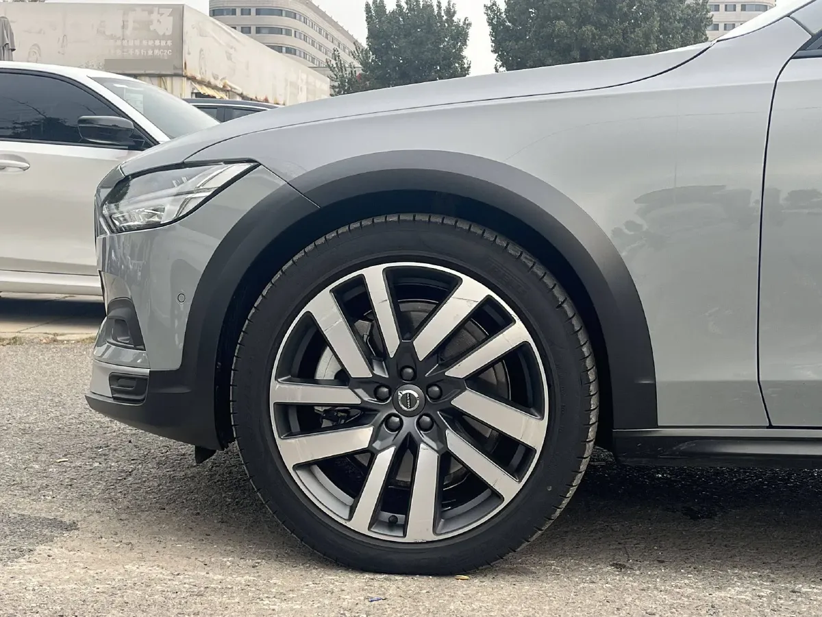 2024 Volvo V90 2.0T 250HP L4 8AT,autocango,china used car exporter,china ev exporter,chinese used car exporter,chinese used ev exporter