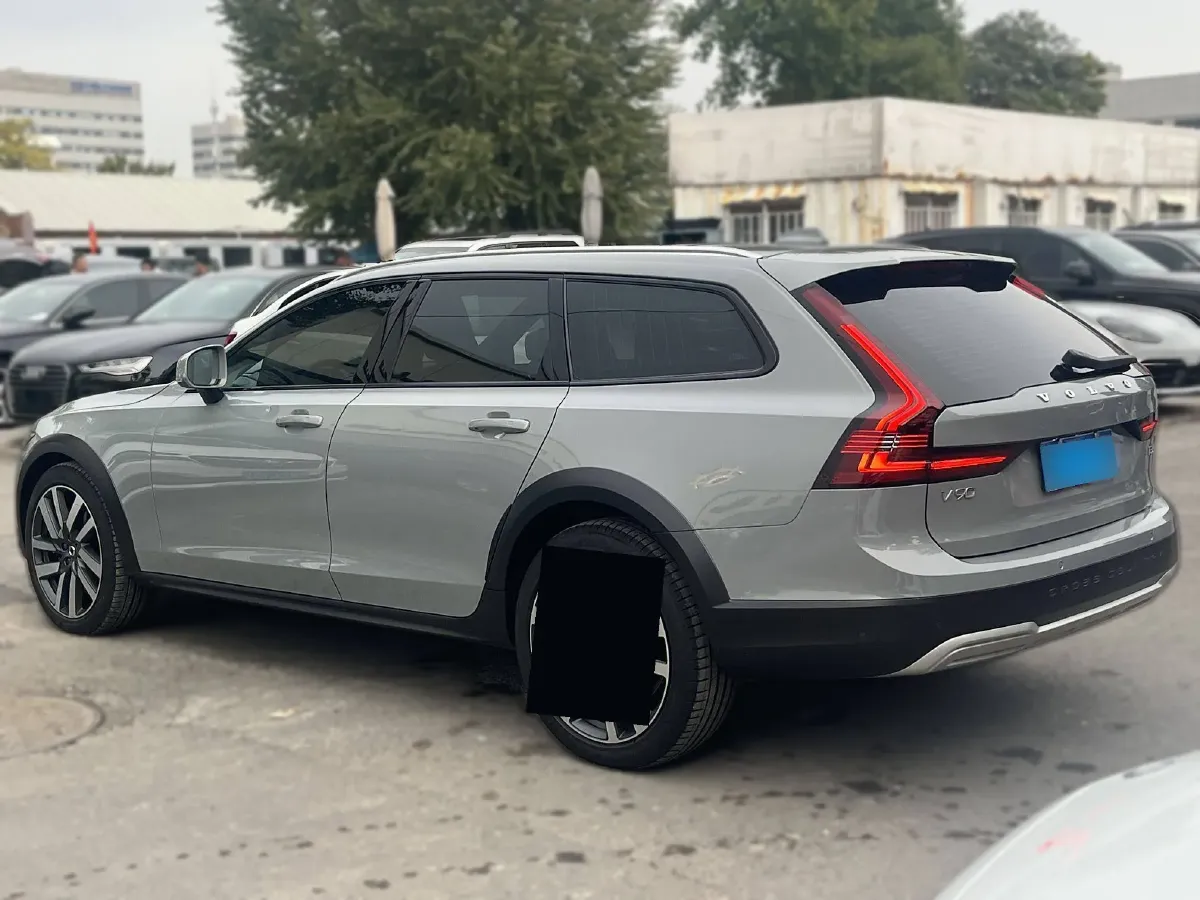 2024 Volvo V90 2.0T 250HP L4 8AT,autocango,china used car exporter,china ev exporter,chinese used car exporter,chinese used ev exporter