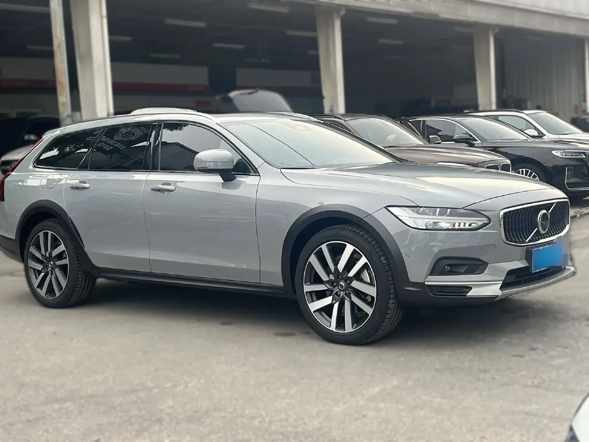 2024 Volvo V90 2.0T 250HP L4 8AT,autocango,china used car exporter,china ev exporter,chinese used car exporter,chinese used ev exporter