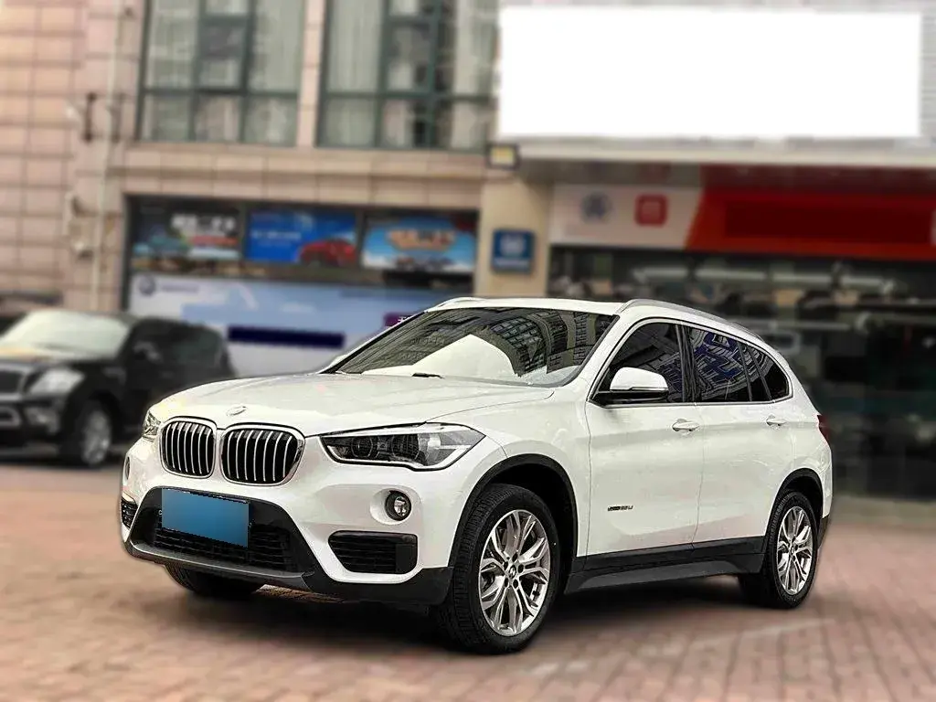 2018 BMW X1 2.0T 192HP L4 8AT