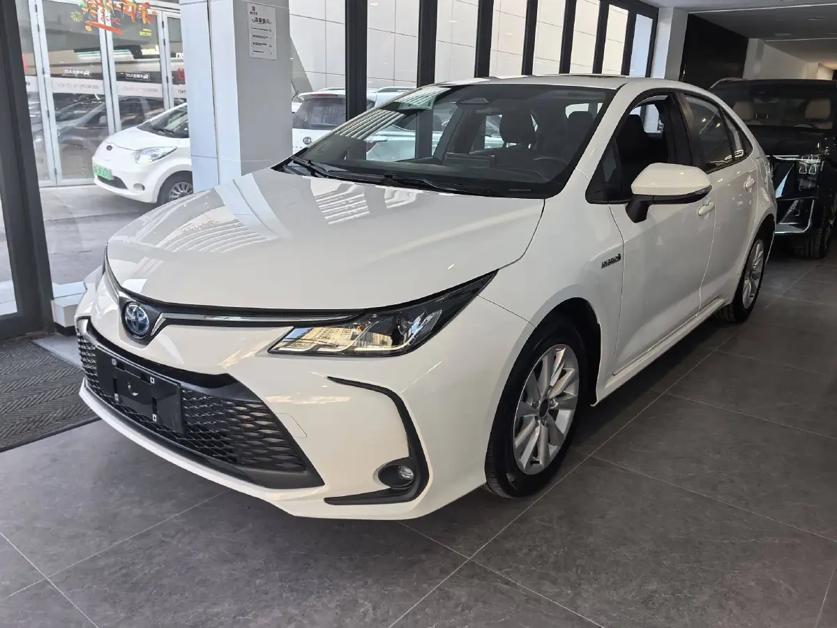 2023 Toyota Corolla 1.8L 98HP L4 E-CVT Hybrid
