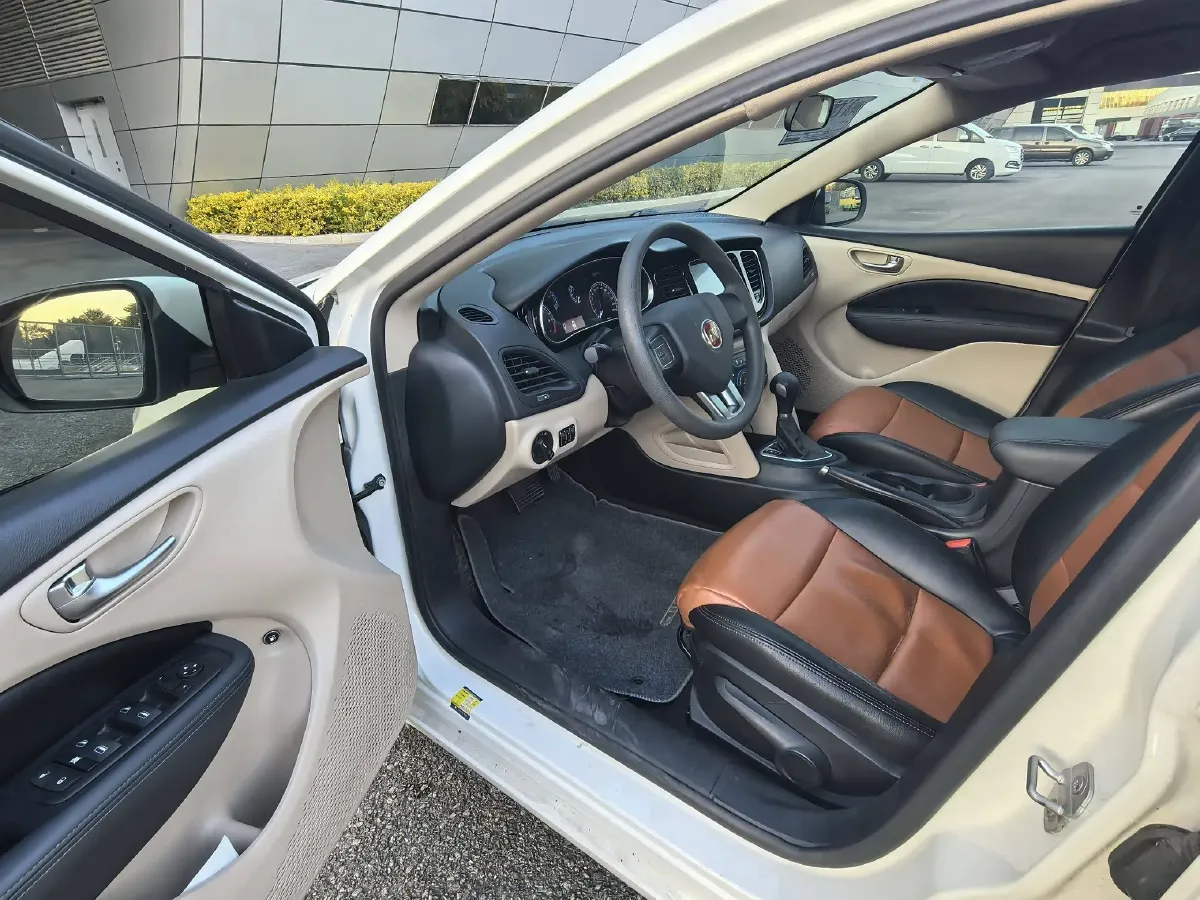 2012 Fiat Viaggio 1.4T 120HP L4 6DCT,autocango,china used car exporter,china ev exporter,chinese used car exporter,chinese used ev exporter