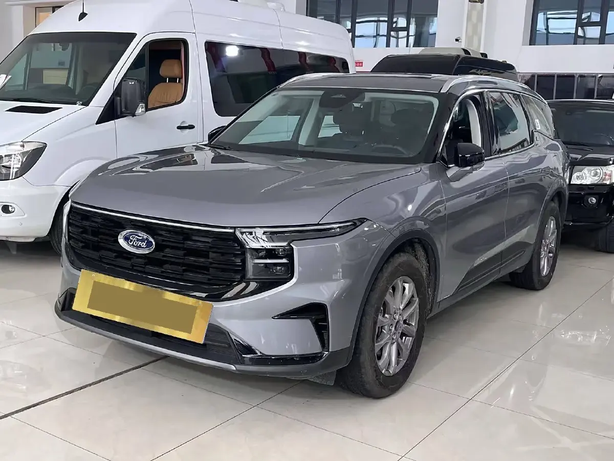 2023 Ford Edge 2.0T 252HP L4 8AT