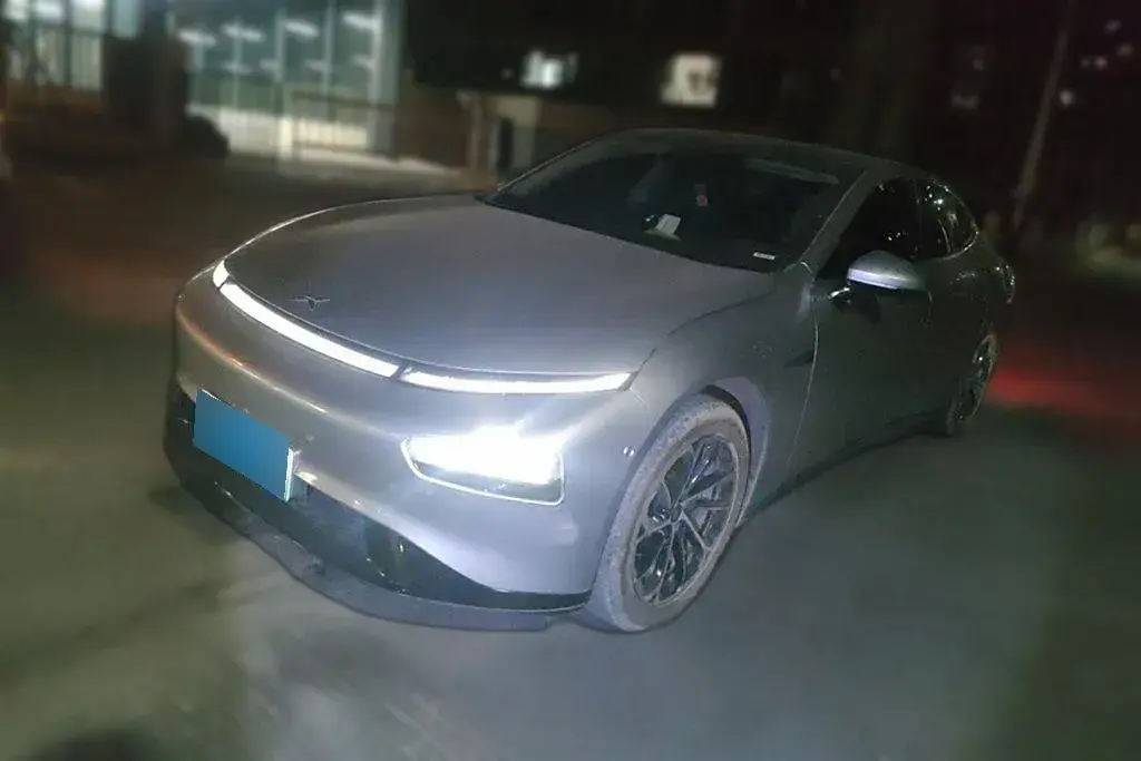 2022 Xpeng P7 BEV 77.9KWH