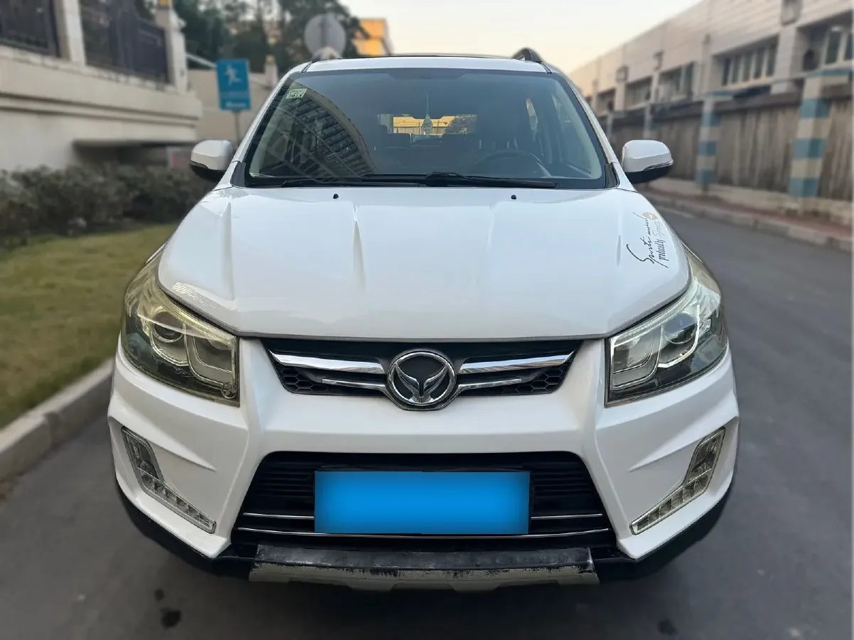 2017 BAIC Hyosow S3 1.5L 113HP L4 5MT,autocango,china used car exporter,china ev exporter,chinese used car exporter,chinese used ev exporter