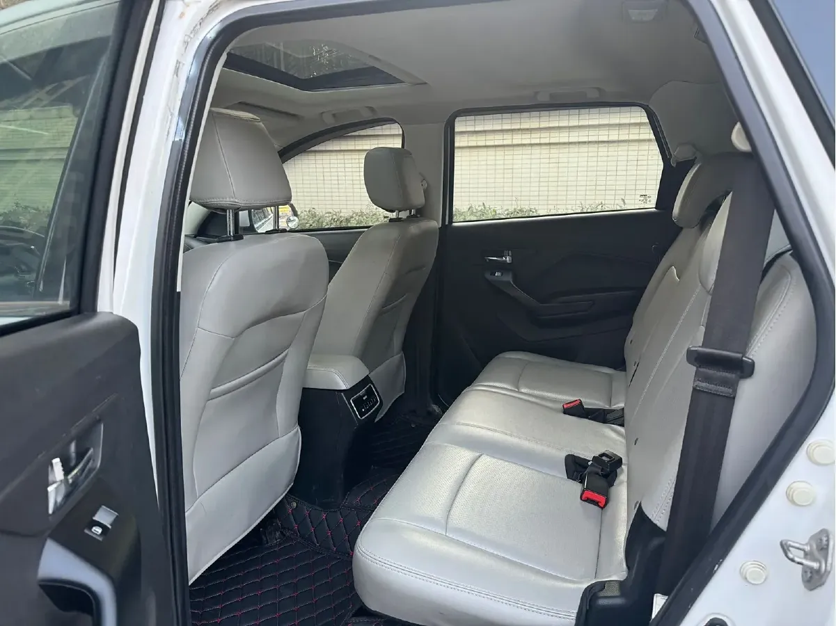 2017 BAIC Hyosow S3 1.5L 113HP L4 5MT,autocango,china used car exporter,china ev exporter,chinese used car exporter,chinese used ev exporter