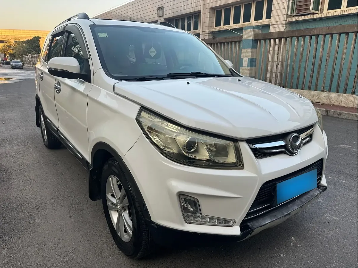 2017 BAIC Hyosow S3 1.5L 113HP L4 5MT,autocango,china used car exporter,china ev exporter,chinese used car exporter,chinese used ev exporter