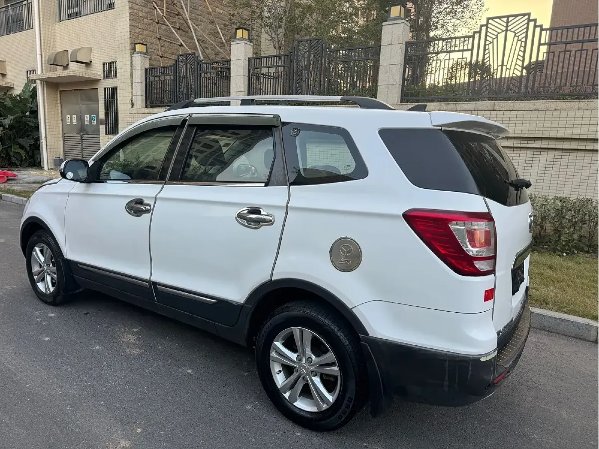 2017 BAIC Hyosow S3 1.5L 113HP L4 5MT,autocango,china used car exporter,china ev exporter,chinese used car exporter,chinese used ev exporter
