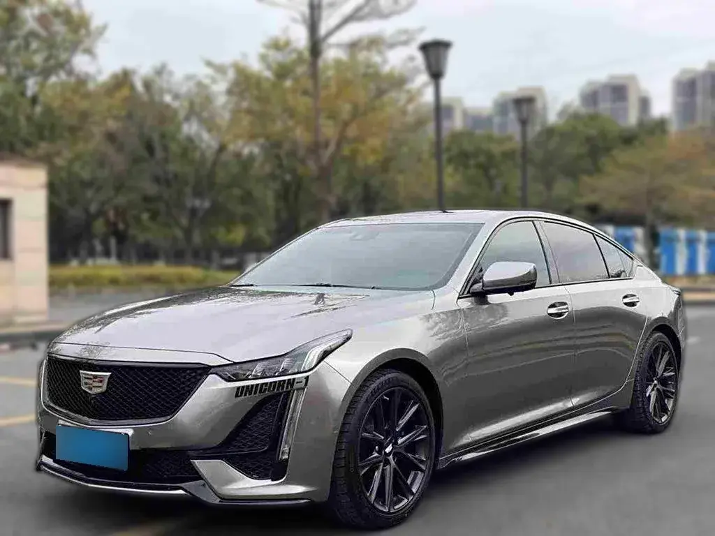 2022 Cadillac CT5 2.0T 237HP L4 10AT