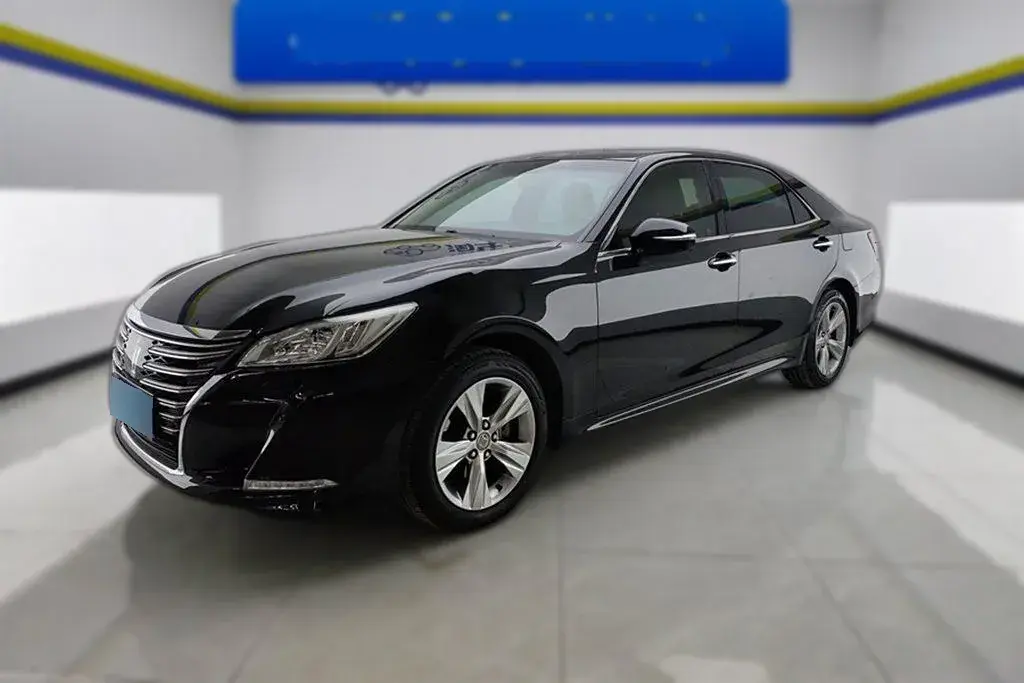 2015 Toyota Crown 2.5L 193HP V6 6AT
