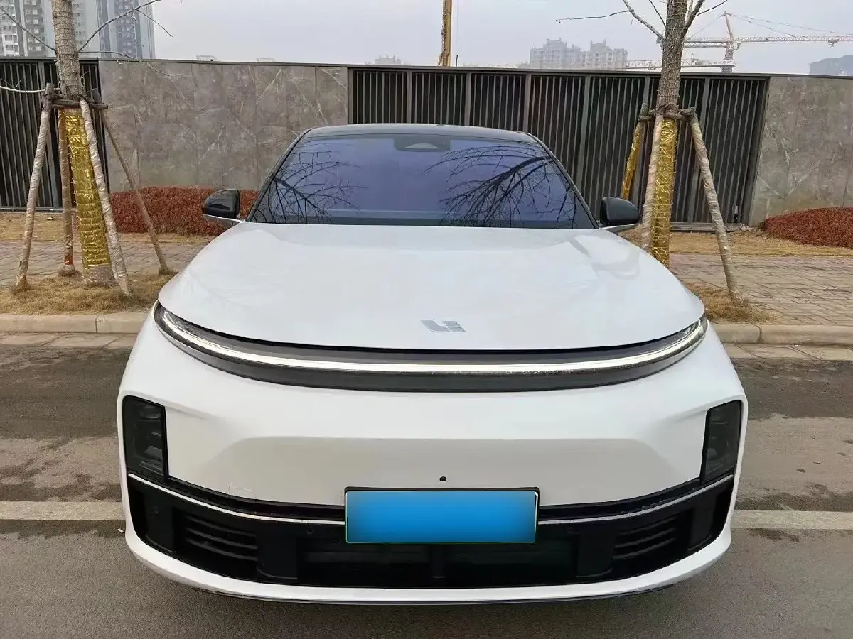 2023 Li L7 Range Extended 154HP REEV 40.9KWH