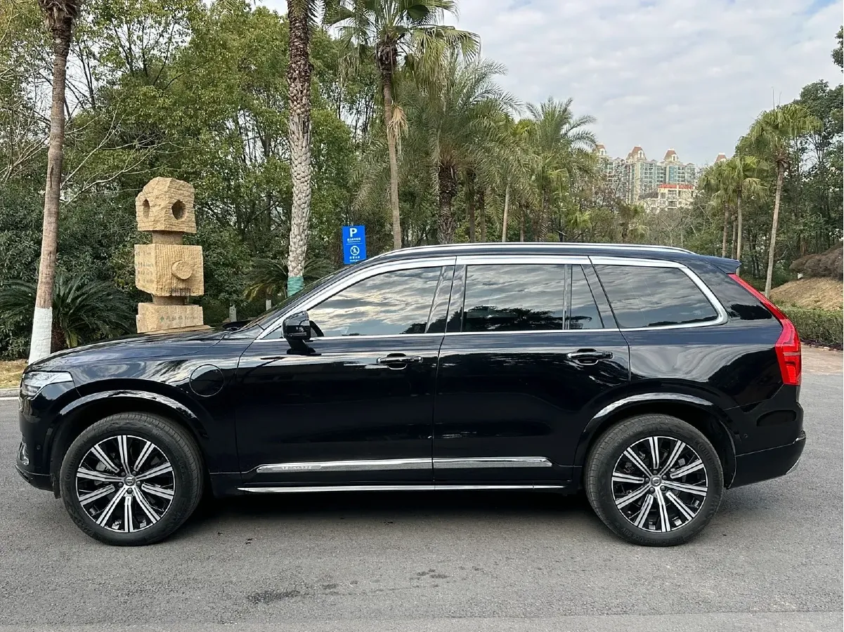 2021 Volvo XC90 PHEV 2.0T 303HP L4 8AT PHEV 11.6KWH,autocango,china used car exporter,china ev exporter,chinese used car exporter,chinese used ev exporter