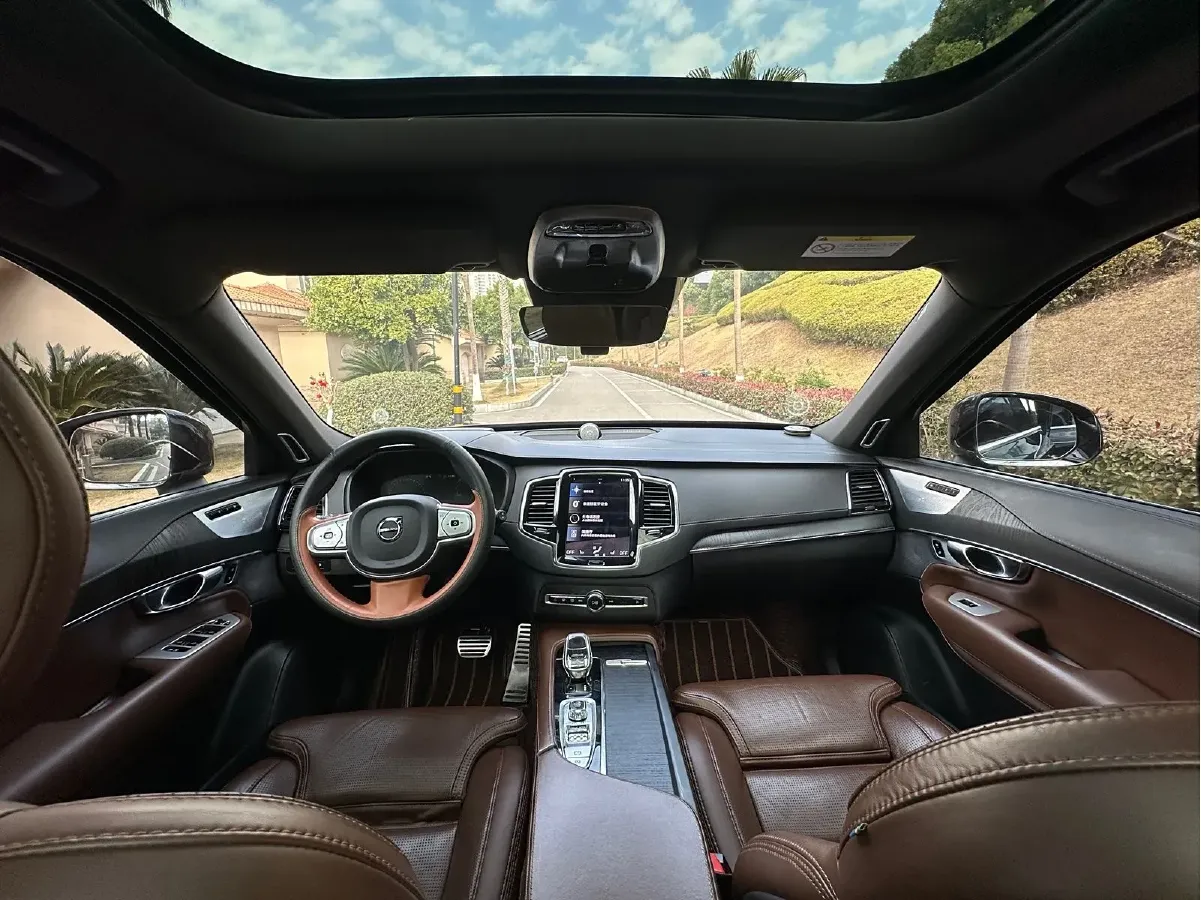 2021 Volvo XC90 PHEV 2.0T 303HP L4 8AT PHEV 11.6KWH,autocango,china used car exporter,china ev exporter,chinese used car exporter,chinese used ev exporter