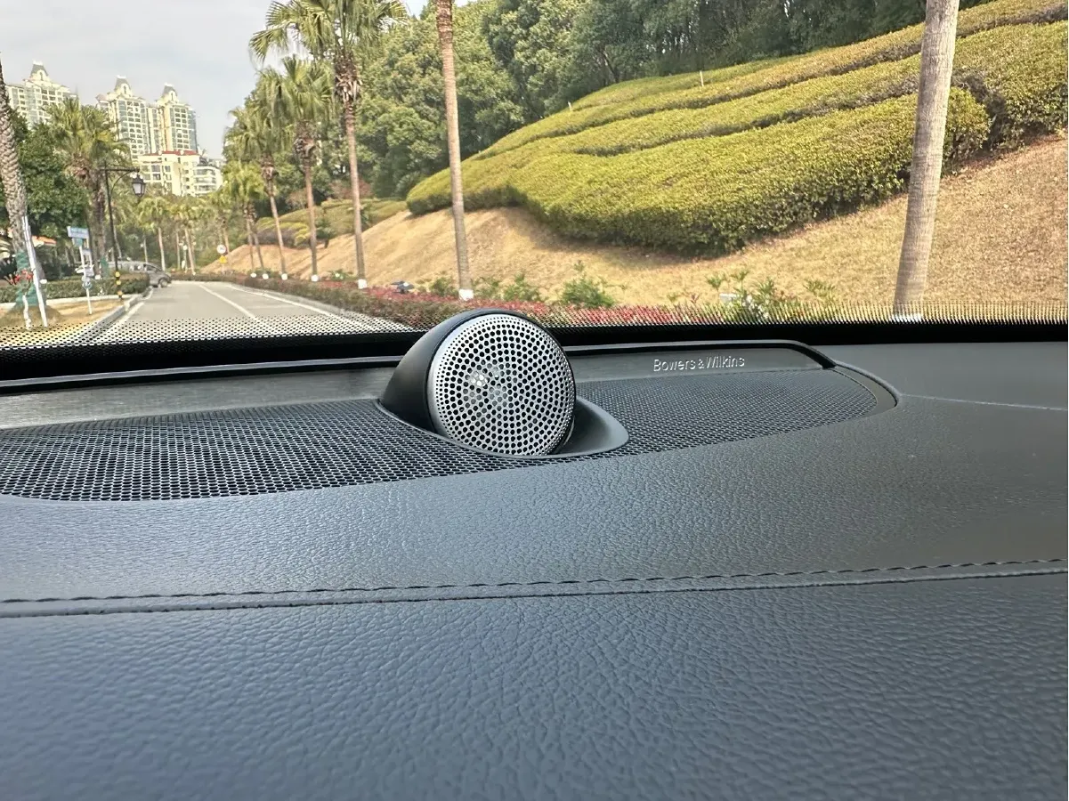 2021 Volvo XC90 PHEV 2.0T 303HP L4 8AT PHEV 11.6KWH,autocango,china used car exporter,china ev exporter,chinese used car exporter,chinese used ev exporter