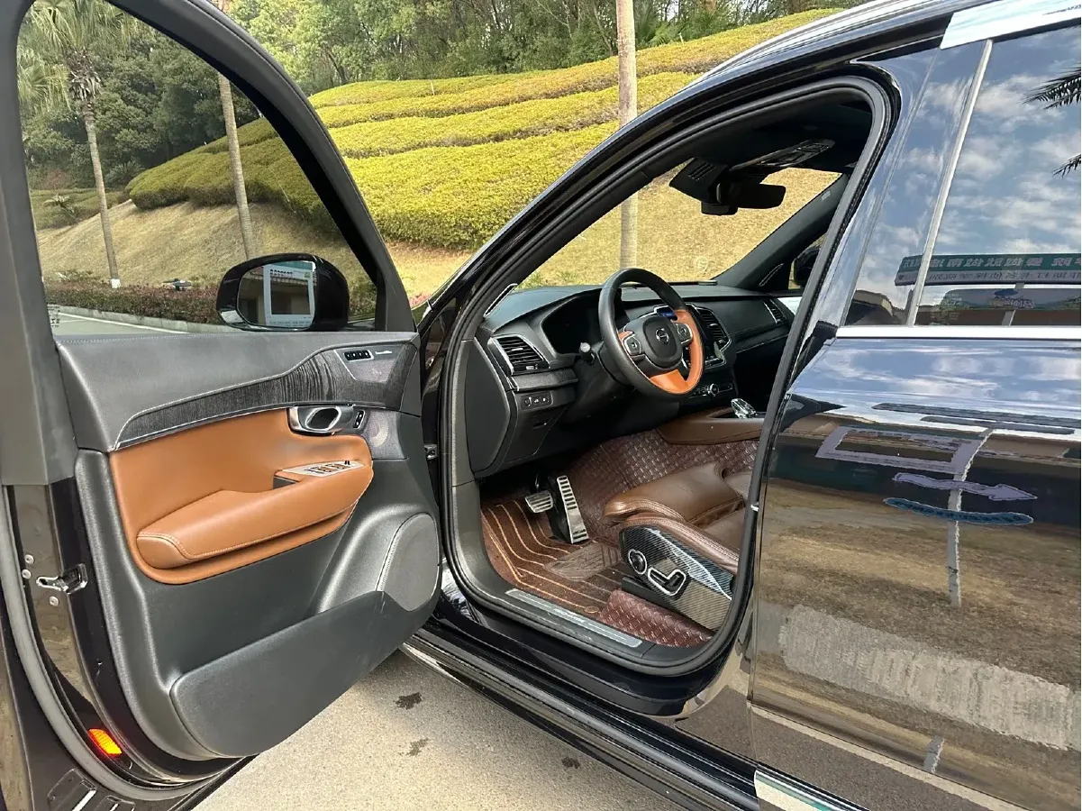 2021 Volvo XC90 PHEV 2.0T 303HP L4 8AT PHEV 11.6KWH,autocango,china used car exporter,china ev exporter,chinese used car exporter,chinese used ev exporter