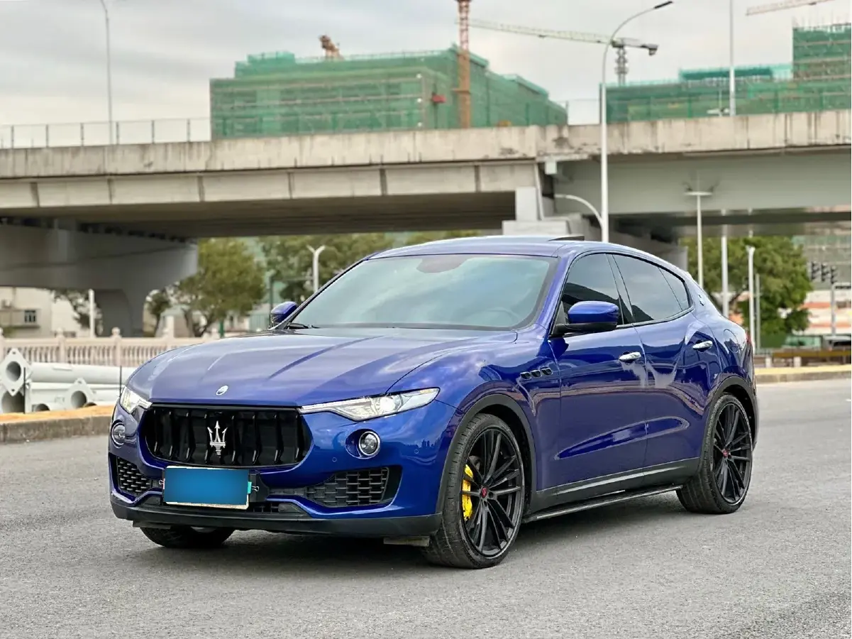 2018 Maserati Levante 3.0T 350HP V6 8AT