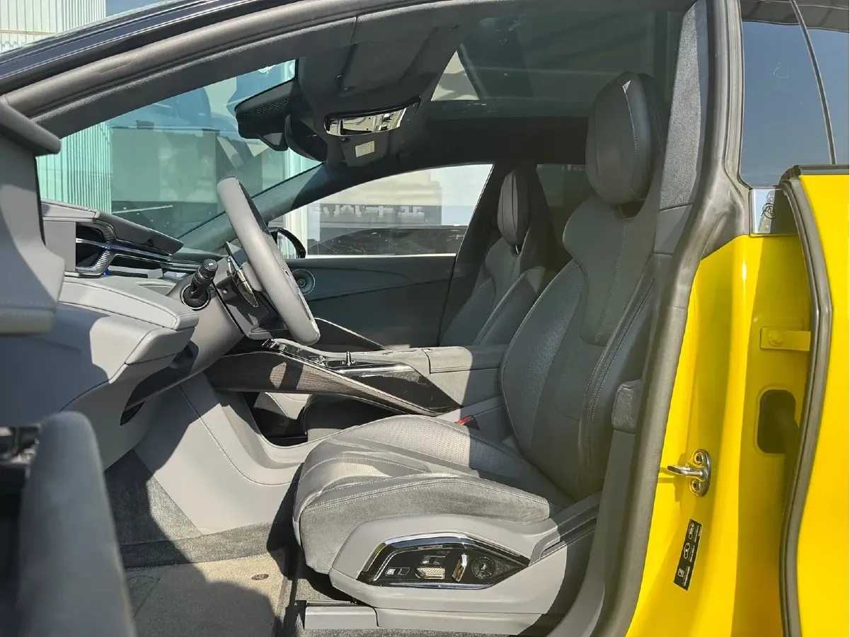 2023 Lotus ELETRE BEV 112KWH,autocango,china used car exporter,china ev exporter,chinese used car exporter,chinese used ev exporter