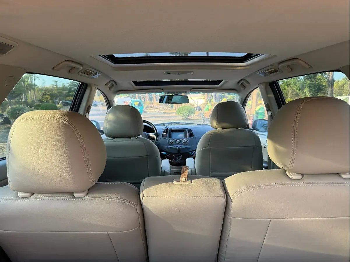 2009 Mitsubishi Grandis 2.4L 165HP L4 4AT,autocango,china used car exporter,china ev exporter,chinese used car exporter,chinese used ev exporter